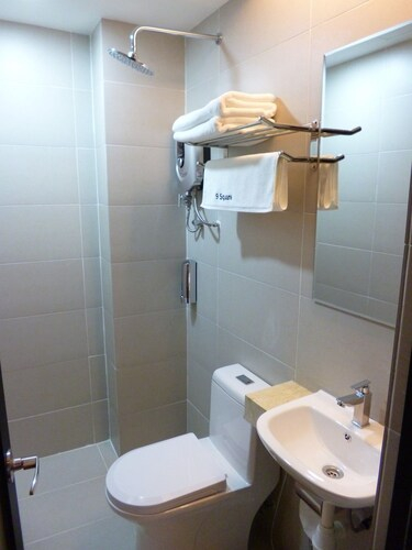 9 Square Hotel - Bangi, Hulu Langat