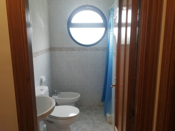 Bathroom 4, Garbi Salinas, Valencia
