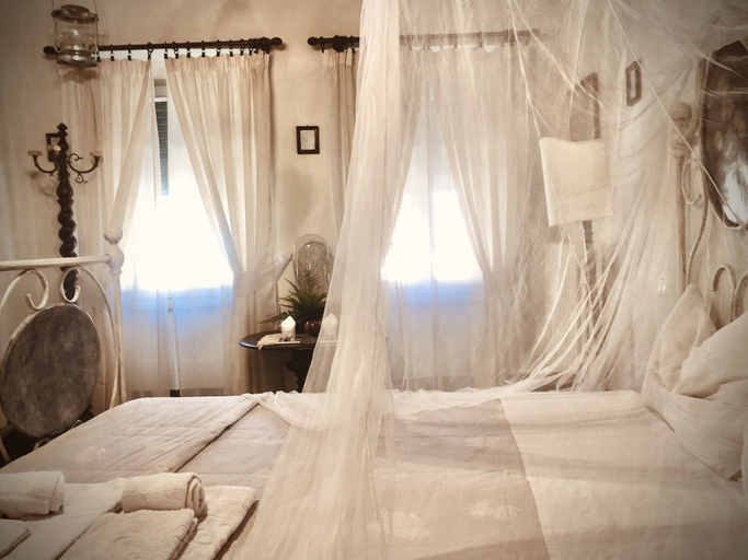 Bedroom 4, Standard Mono 127, Arezzo