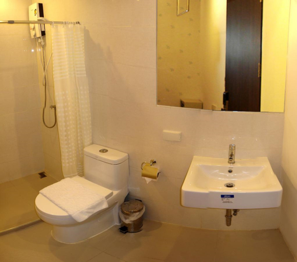 Others 2, Nantra Silom, Bang Rak