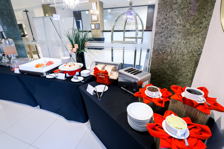 Food & Drinks 14