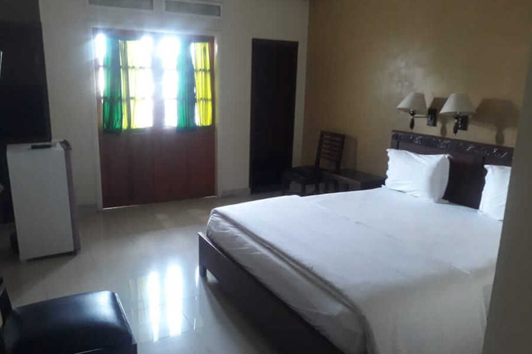Bedroom 2, RedDoorz near Megamall Manado, Manado