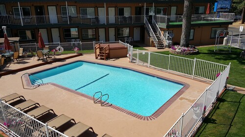 Alpine Inn & Spa, El Dorado