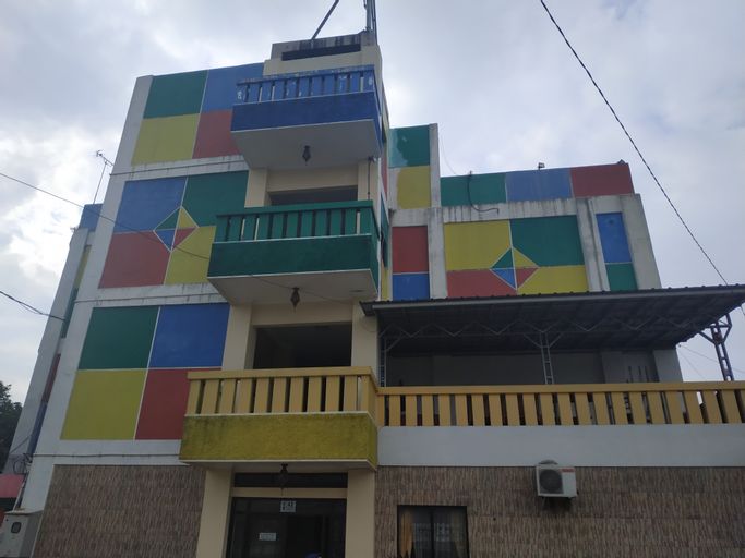 OYO 2832 Wisma Sukatani Indah, Depok