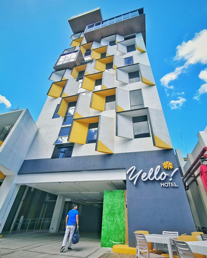 Yello Hotel Cebu powered by Cocotel - Tap to explore photos