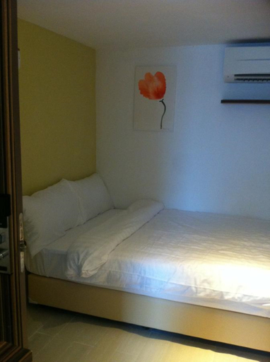 Bedroom 3, Nantra Ekamai Hotel, Wattana