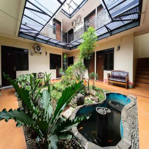 Nusalink Poetri Near Botani Square Mall, Bogor