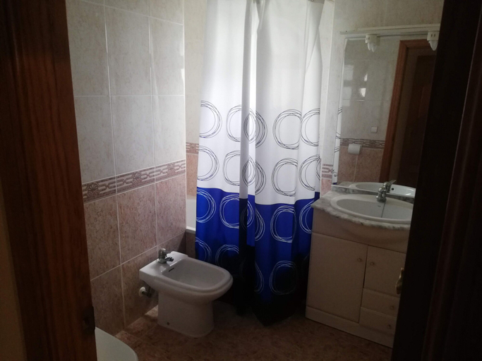 Bathroom 4, Garbi Salinas, Valencia