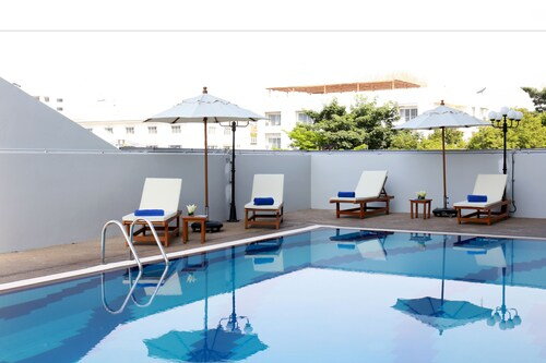Louis' Tavern Hotel Don Muang, Lak Si