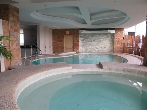 The Pinnacle Hotel and Suites, Davao City
