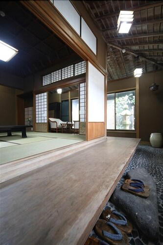 Suigetsuro Hotel, Tonami