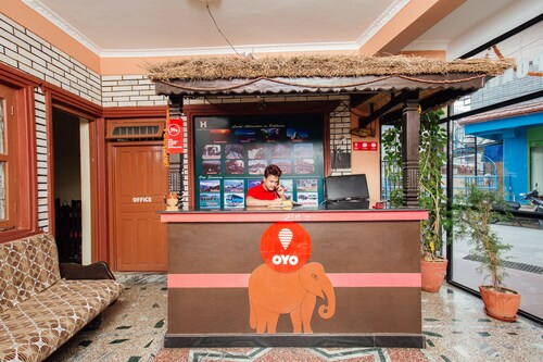 Oyo 11456 Hotel Admire, Gandaki