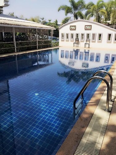 Queen Palace Hotel, Mae Sot