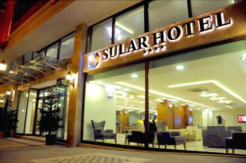 Sular Hotel, Merkez