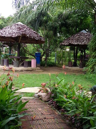 Banana House Pai, Pai