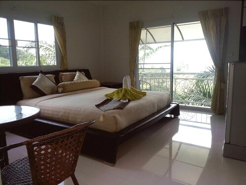 Nirvana Detox Healing Center, Khanom