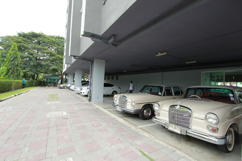 Big Tree Residence, Bang Plee