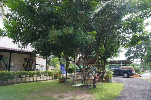 Baan Suan Kong Resort, Muang Ranong