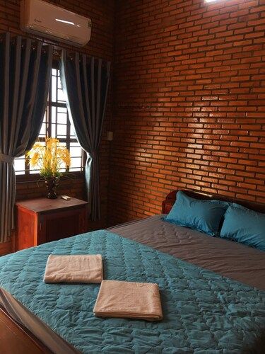 Nam Cat Tien Homestay, Tân Phú