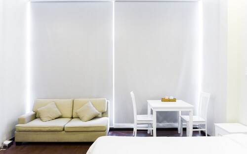 Qhome Saigon Nguyen Huu Canh, Bình Thạnh