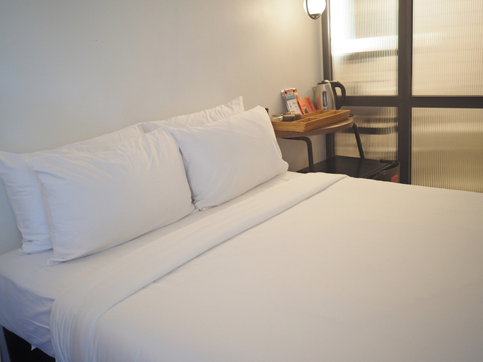 Wonderwall Hotel Room Type - Standard Wall Room