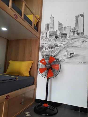 Lala Hostel, Quận 1