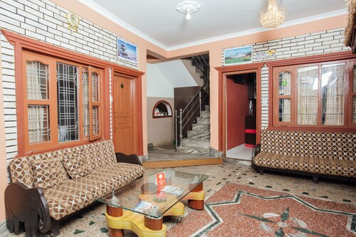 Oyo 11456 Hotel Admire, Gandaki
