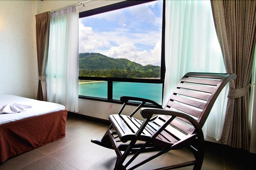 Racha Kiri Resort and Spa, Khanom