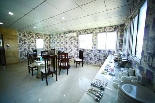 Airport Hotel IBY, West