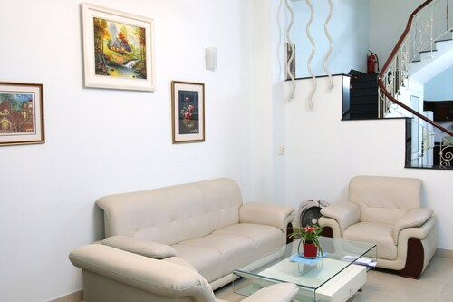 M-H 3 Serviced Apartments, Quận 1