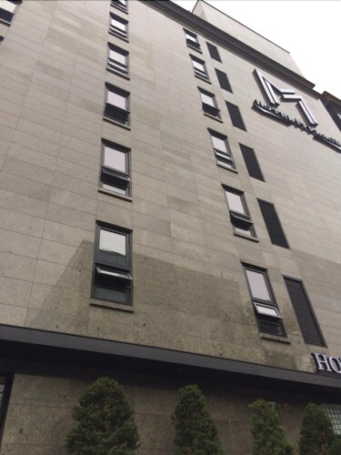 M Place hotel - guwol, Namdong