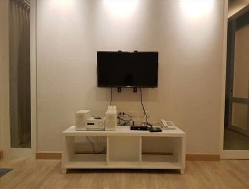 The sea condominium, K. Sam Roi Yot