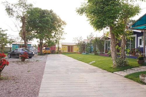 Baan Maesot PLUS, Mae Sot