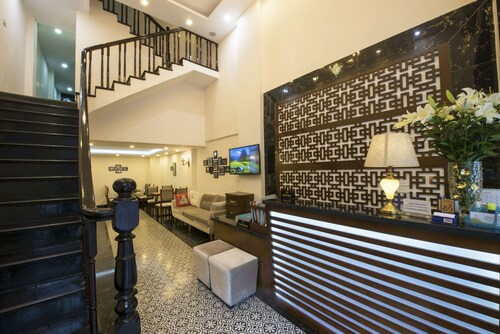 OYO 388 Ibiz Hotel, Hoàn Kiếm