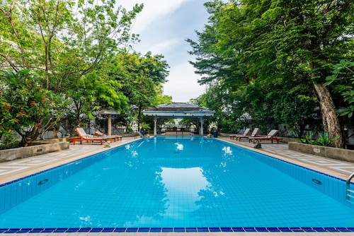 Royal River Park, Dusit