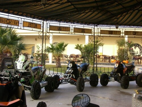 Motel Paris Dakar, Nador