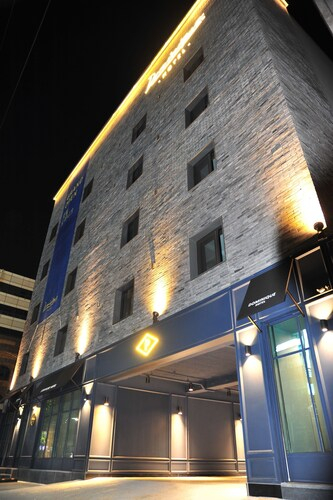 Hotel Dominique, Dongjak