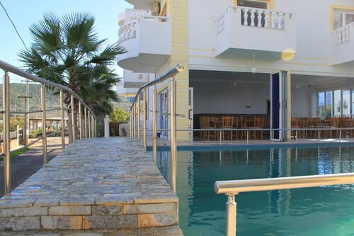 Relax Apartments Ksamil, Sarandës