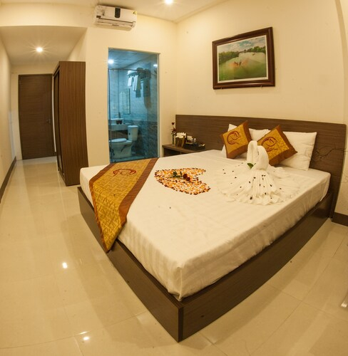 La Paloma Hotel, Ninh Bình