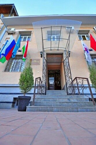 CROWN Hotel, Tashkent City