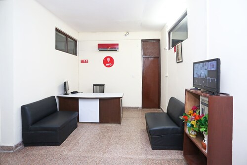 OYO 9708 Sector 71, Gautam Buddha Nagar