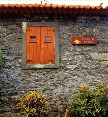 Casa de Pedra, Porto Moniz