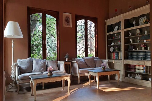 Chateau de Bear Hotel, Muang Nakhon Sawan