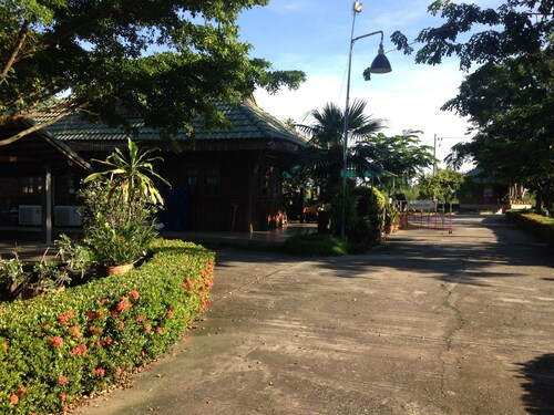 Sakthong Resort, Muang Nakhon Sawan