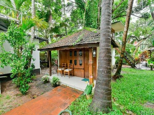 OYO 15962 Green Aura Resort, Alappuzha