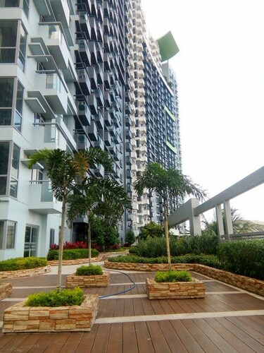 Cubao ManhattanHeights Unit 5H Tower C, Quezon City