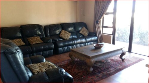 Airport palace guest house, Ekurhuleni