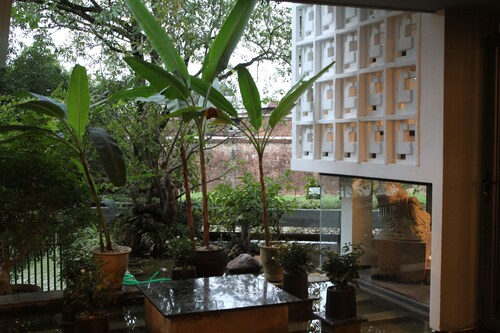 Nam Mua Boutique, Huế