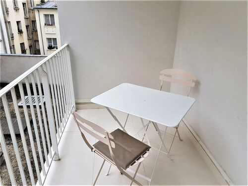 55 m2 with balcony in the 6th arrondiss., Paris