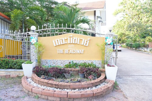 The Beach Way Resort, Pathiu